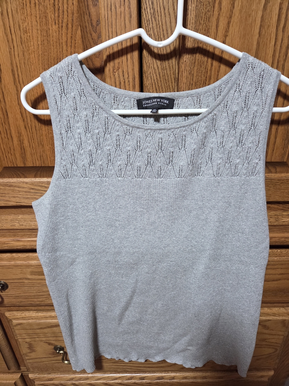 Bundle Tank Tops - Picture 5 of 6